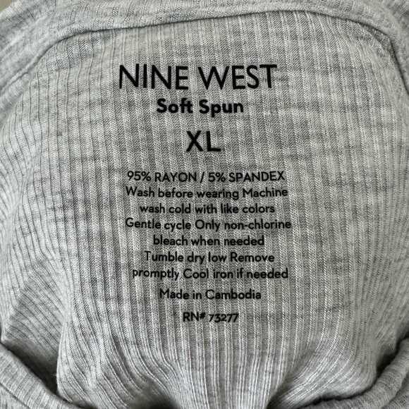 Nine West Gray Relaxed Short Sleeve Tee - Picture 2 of 2